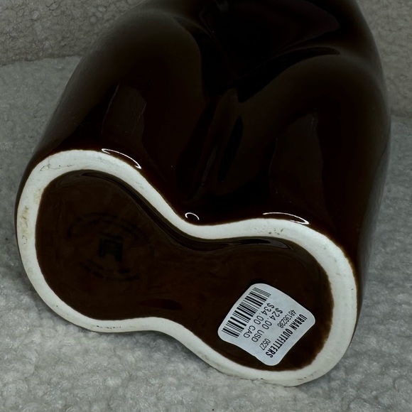 NWT - Urban Outfitters Home Ceramic Female Form Vase Brown NWT - Picture 6 of 8